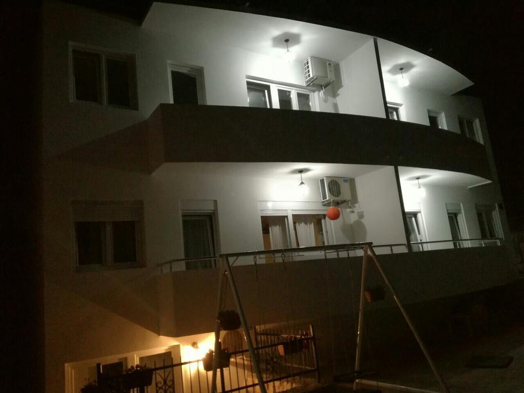 Apartmani Vukmanovic Canj Ngoại thất bức ảnh